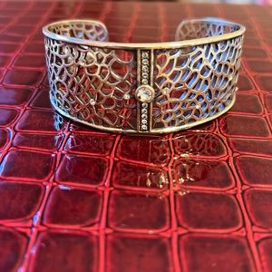 💙🤍💙Brighton Fiji Sparkle Cuff Bracelet💙🤍💙 NWT